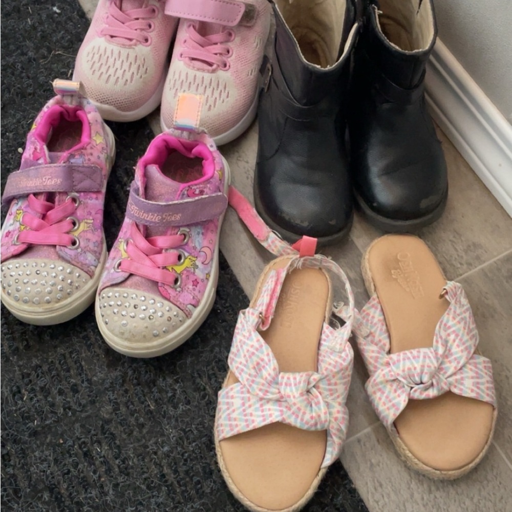 3/$20 Toddler Shoe Lot